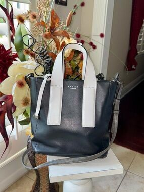 RADLEY LONDON Black Tote with White Top Handles